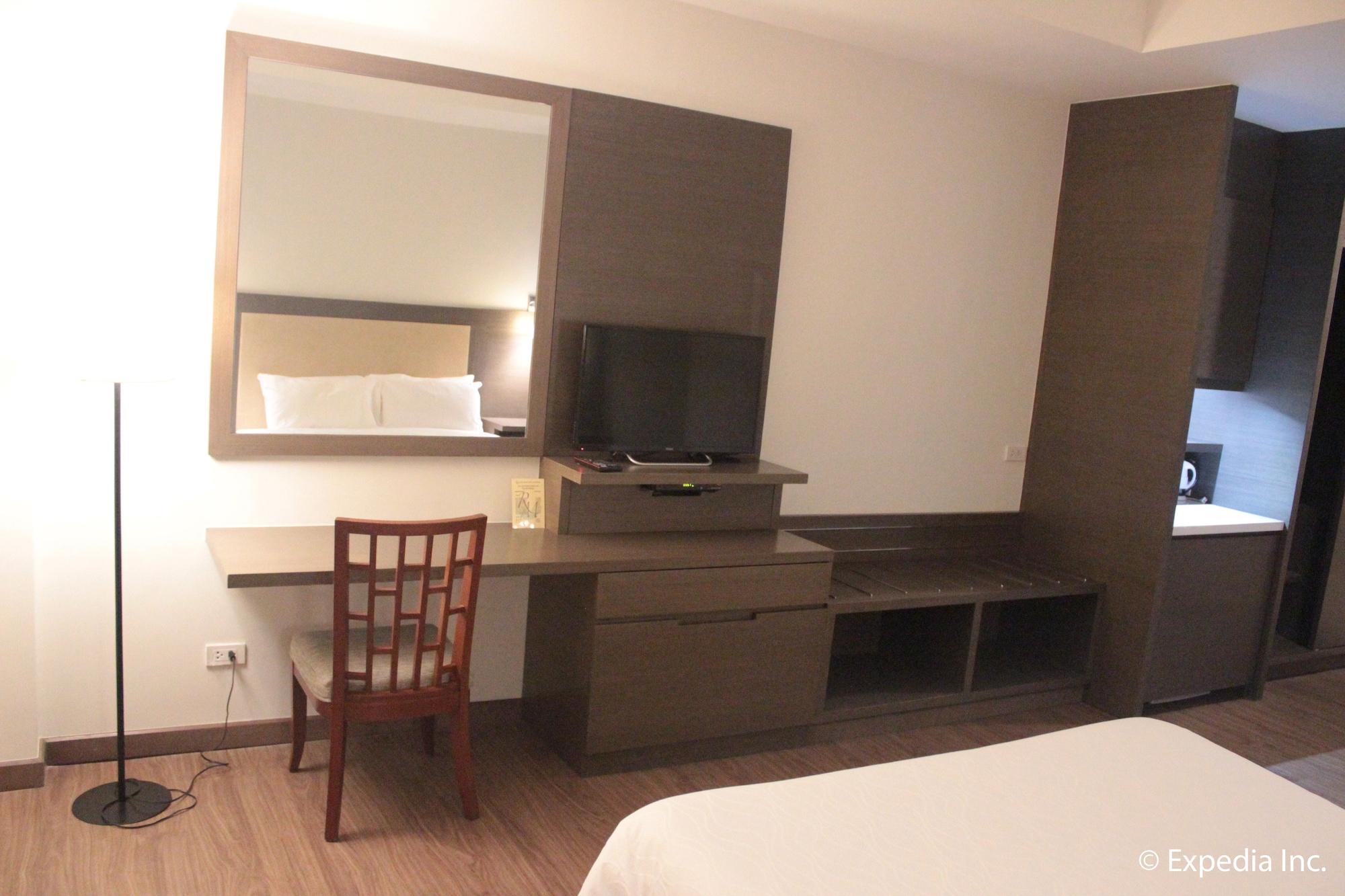 Rivermount Hotel And Resort Sarrat Esterno foto