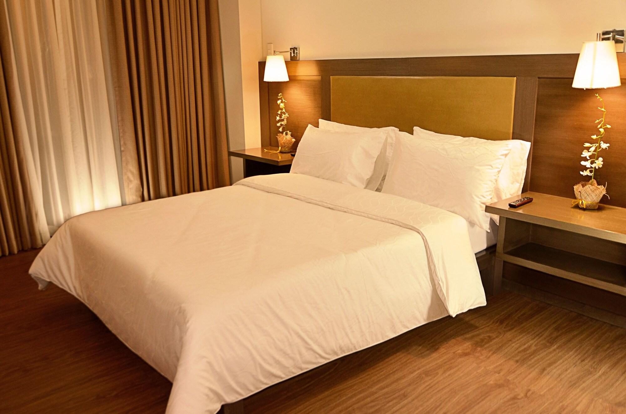 Rivermount Hotel And Resort Sarrat Esterno foto