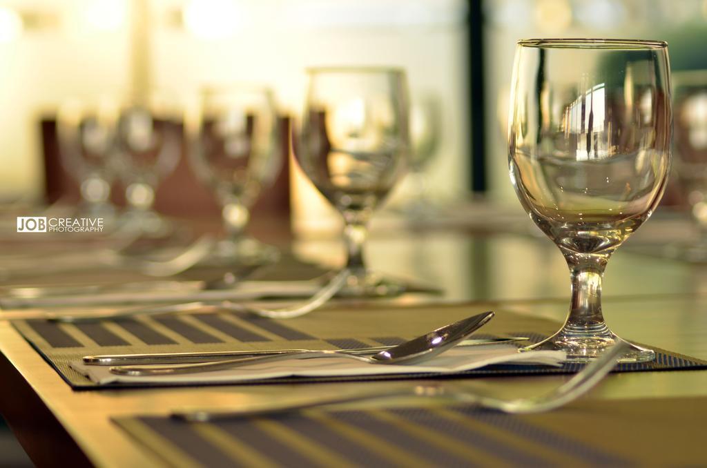 Rivermount Hotel And Resort Sarrat Esterno foto