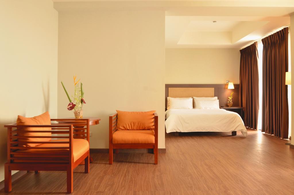 Rivermount Hotel And Resort Sarrat Esterno foto