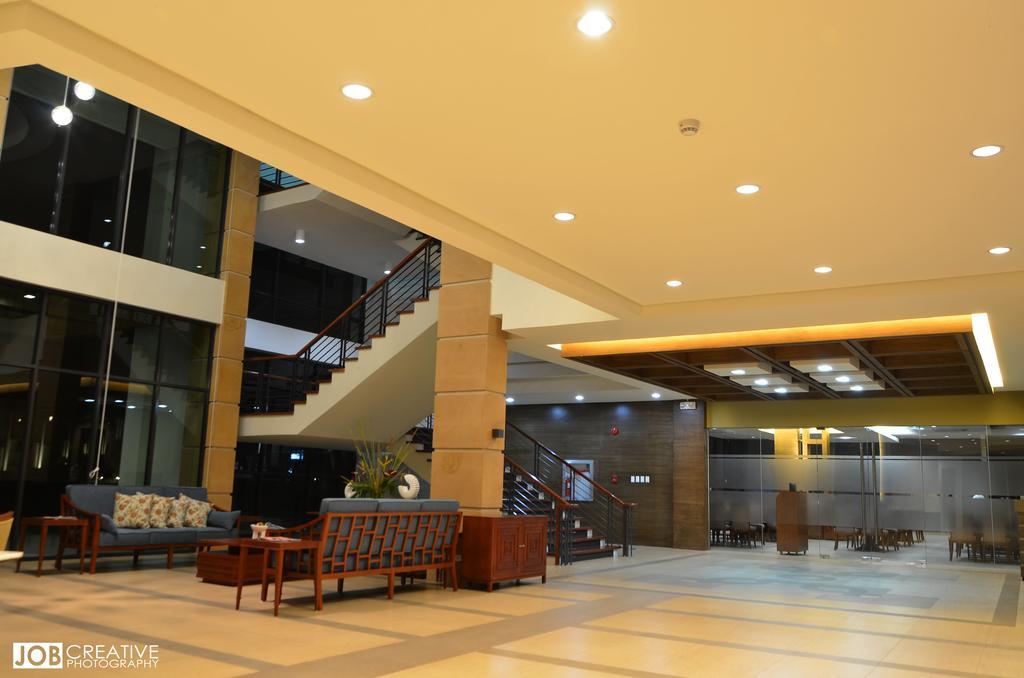 Rivermount Hotel And Resort Sarrat Esterno foto