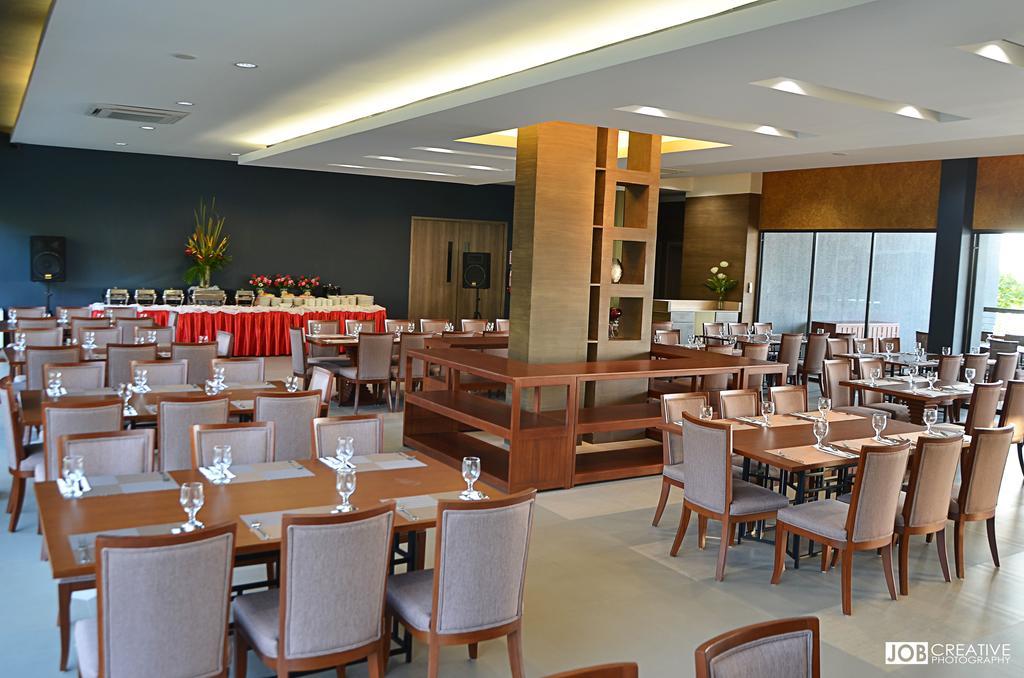 Rivermount Hotel And Resort Sarrat Esterno foto