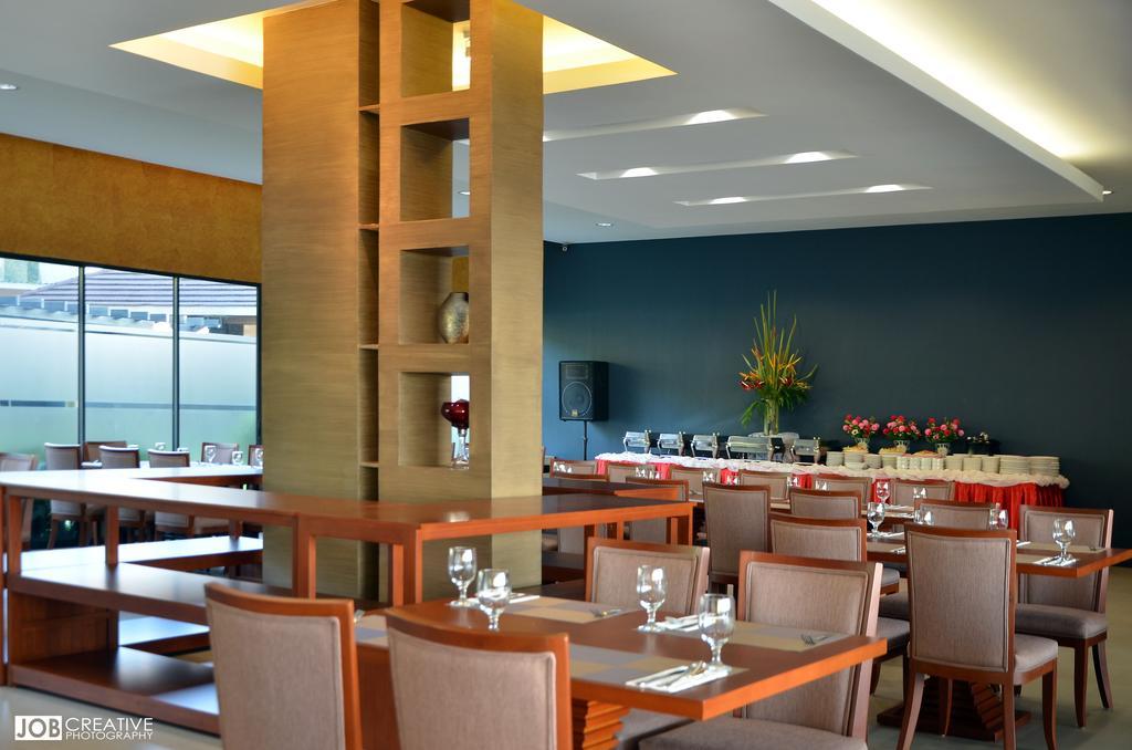 Rivermount Hotel And Resort Sarrat Esterno foto
