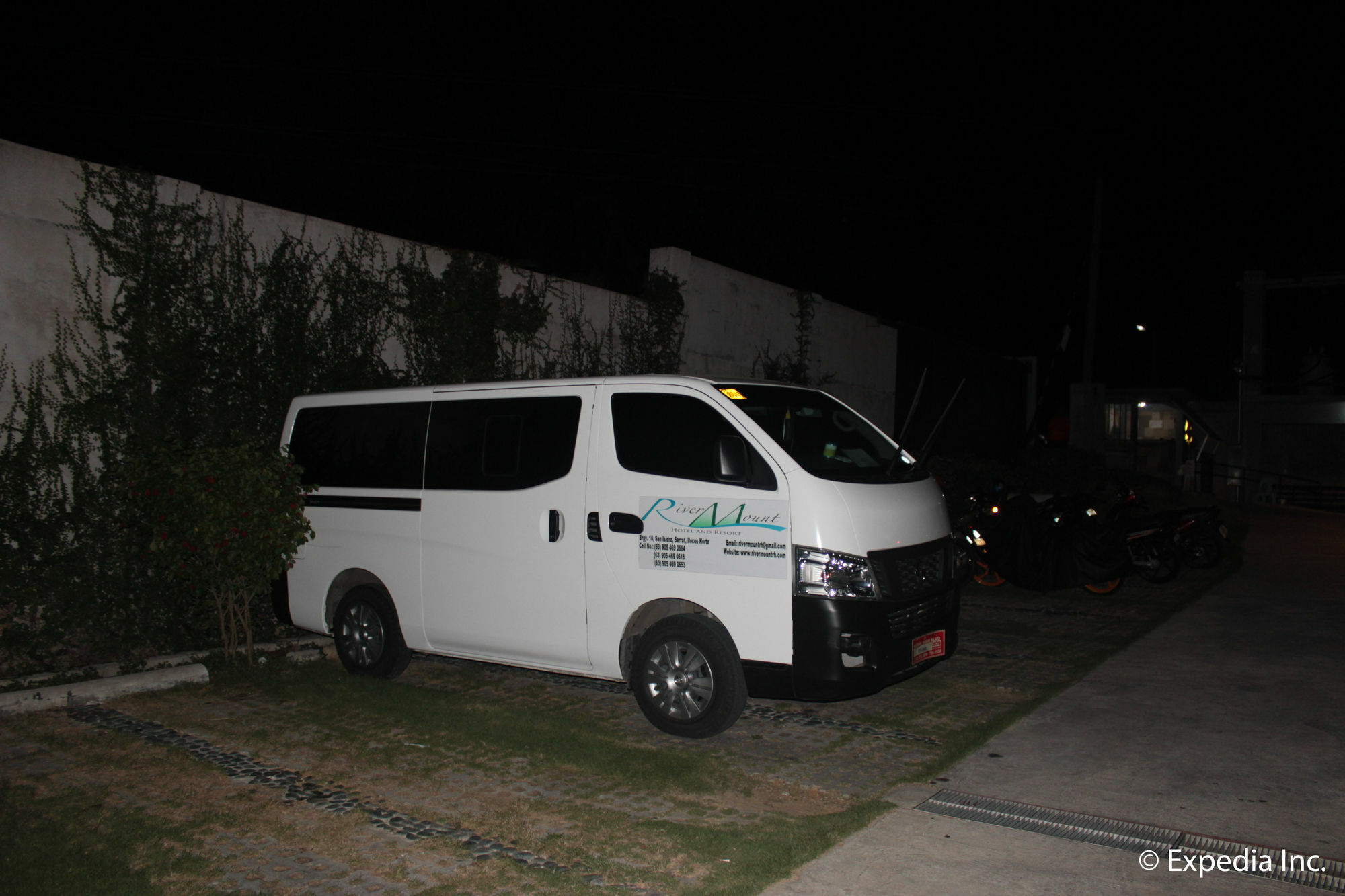 Rivermount Hotel And Resort Sarrat Esterno foto