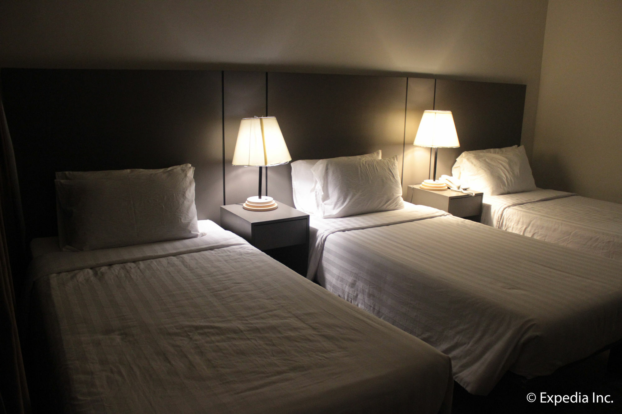 Rivermount Hotel And Resort Sarrat Esterno foto