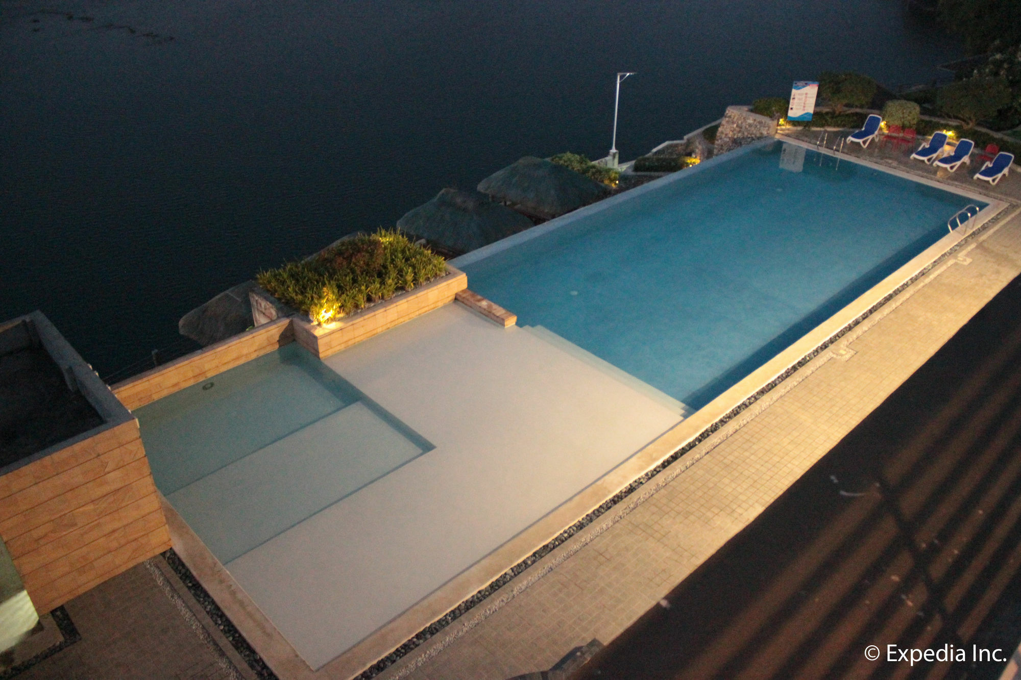Rivermount Hotel And Resort Sarrat Esterno foto