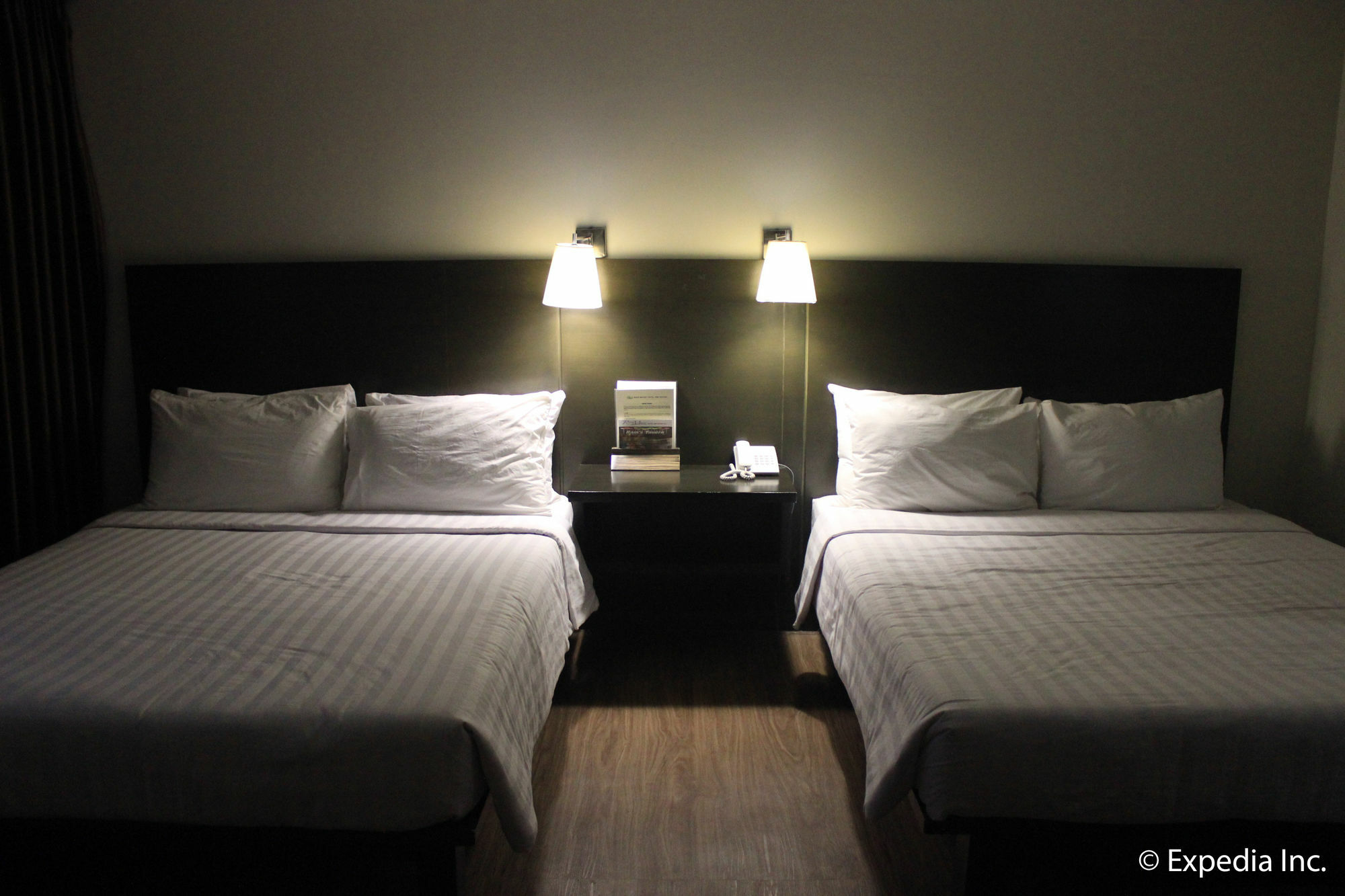 Rivermount Hotel And Resort Sarrat Esterno foto